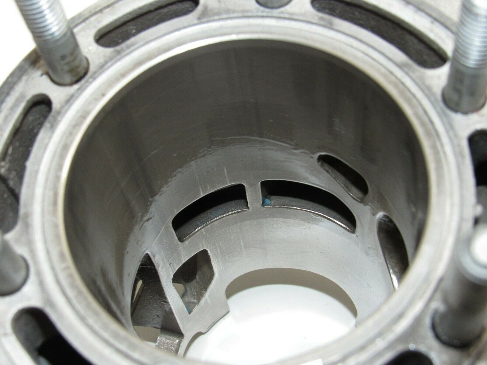 01 SUZUKI RM 250 RM250 CYLINDER OEM ENGINE MOTOR JUG BARREL STD NICE 11200-37861 - Fresh Stock Dated February 2026