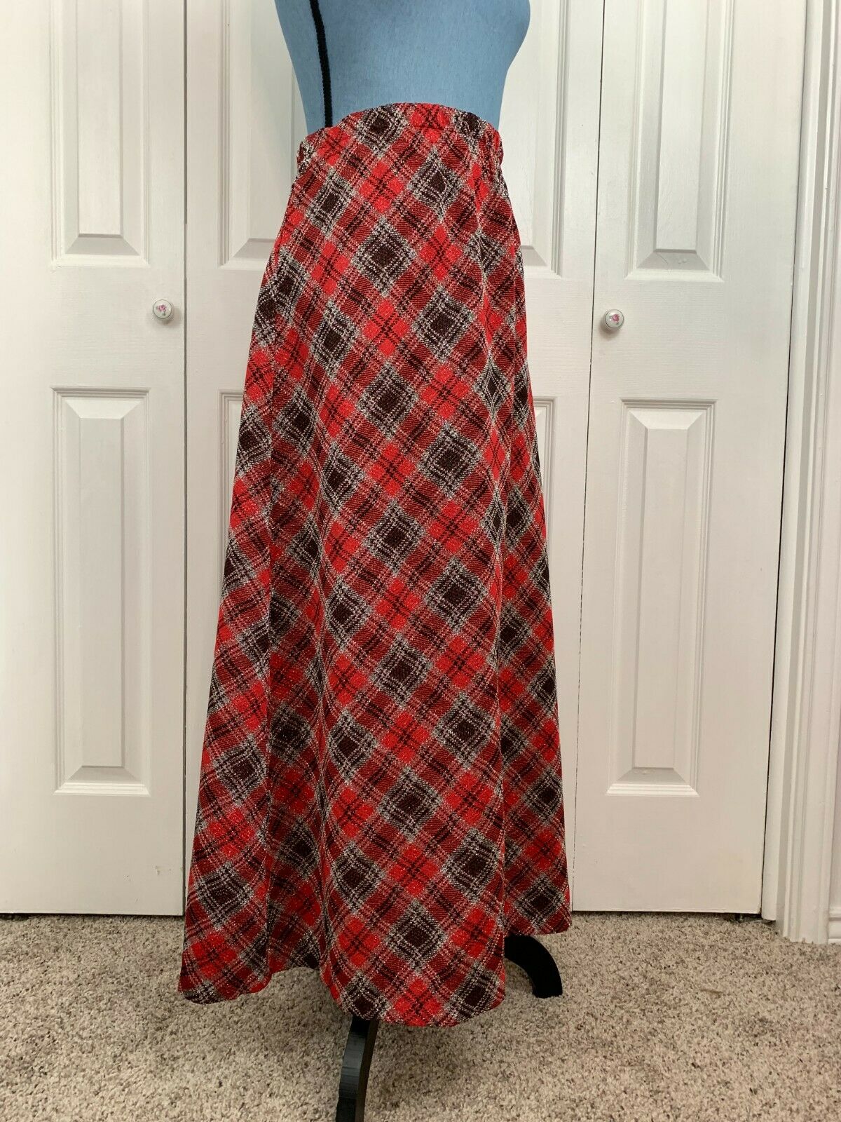 Vintage 1960's 1970's Retro Mod Plaid A-Line Maxi Skirt Red Black Silver 26