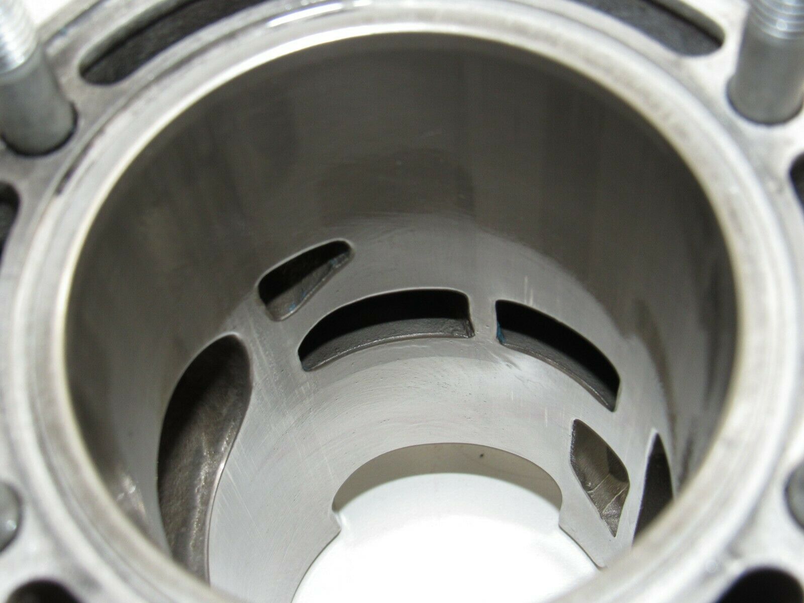 01 SUZUKI RM 250 RM250 CYLINDER OEM ENGINE MOTOR JUG BARREL STD NICE 11200-37861 - Fresh Stock Dated February 2026