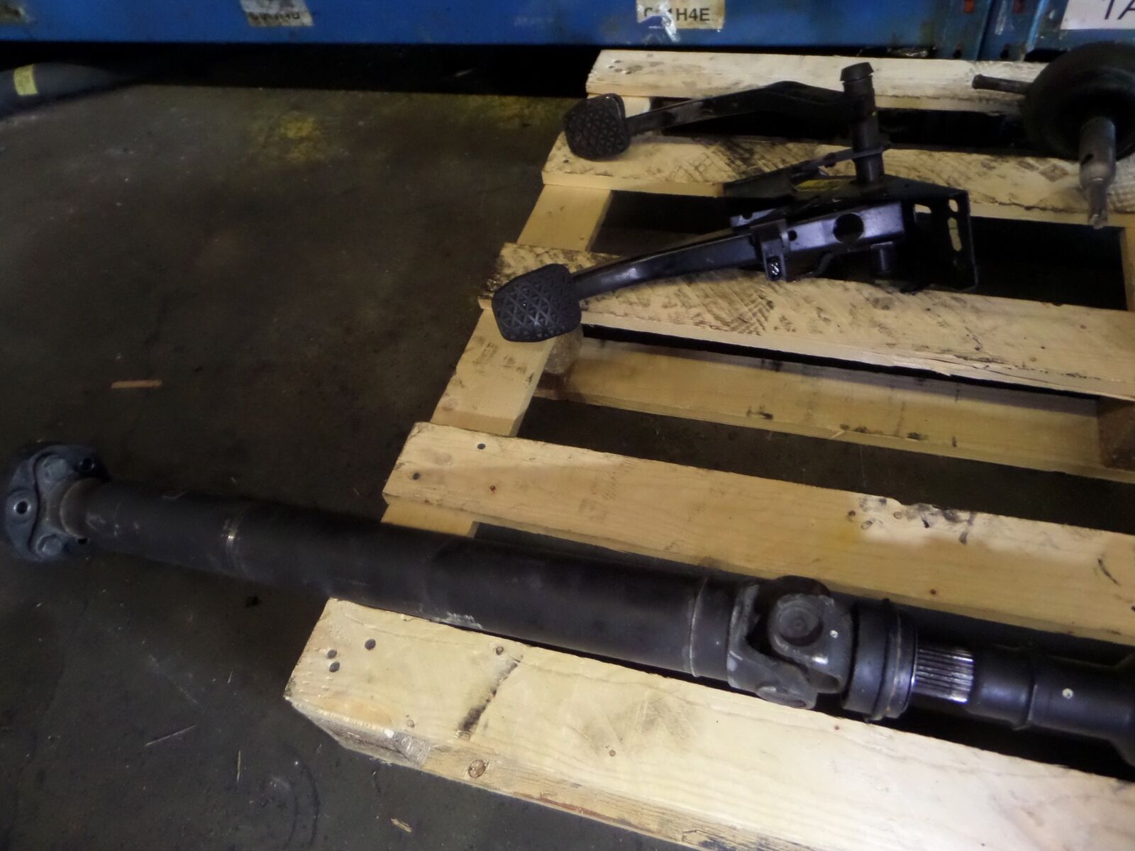 89-92 BMW E30 318i 5 Speed 5 Speed Manual Transmission Swap M/T Broken Mount - Fresh Stock Dated February 2026