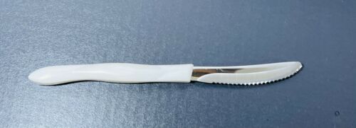🔥 Cutco #1759 KHPearl White Handle Steak Knife Serrated Edge Made In USA - Fresh Stock Dated December 2025