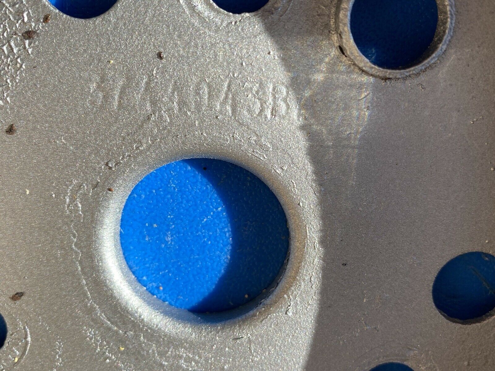 OMC Stinger 5.0-V8-5.7 305-350 Crankshaft Pulley Double V Belt - Fresh Stock Dated February 2026