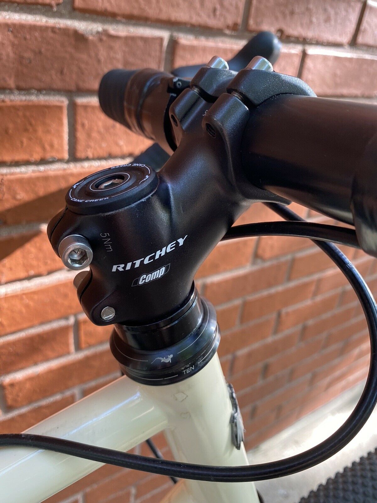 Large 2012 Singular Gryphon drop bar MTB/ monster-cross/ gravel/ bike-packing - Fresh Stock Dated February 2026