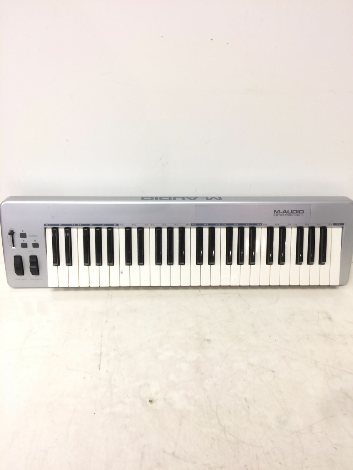 M-Audio Keystation 49E 49 Key Mobile USB MIDI Controller WORKING FREE SHIPPING - Fresh Stock Dated February 2026