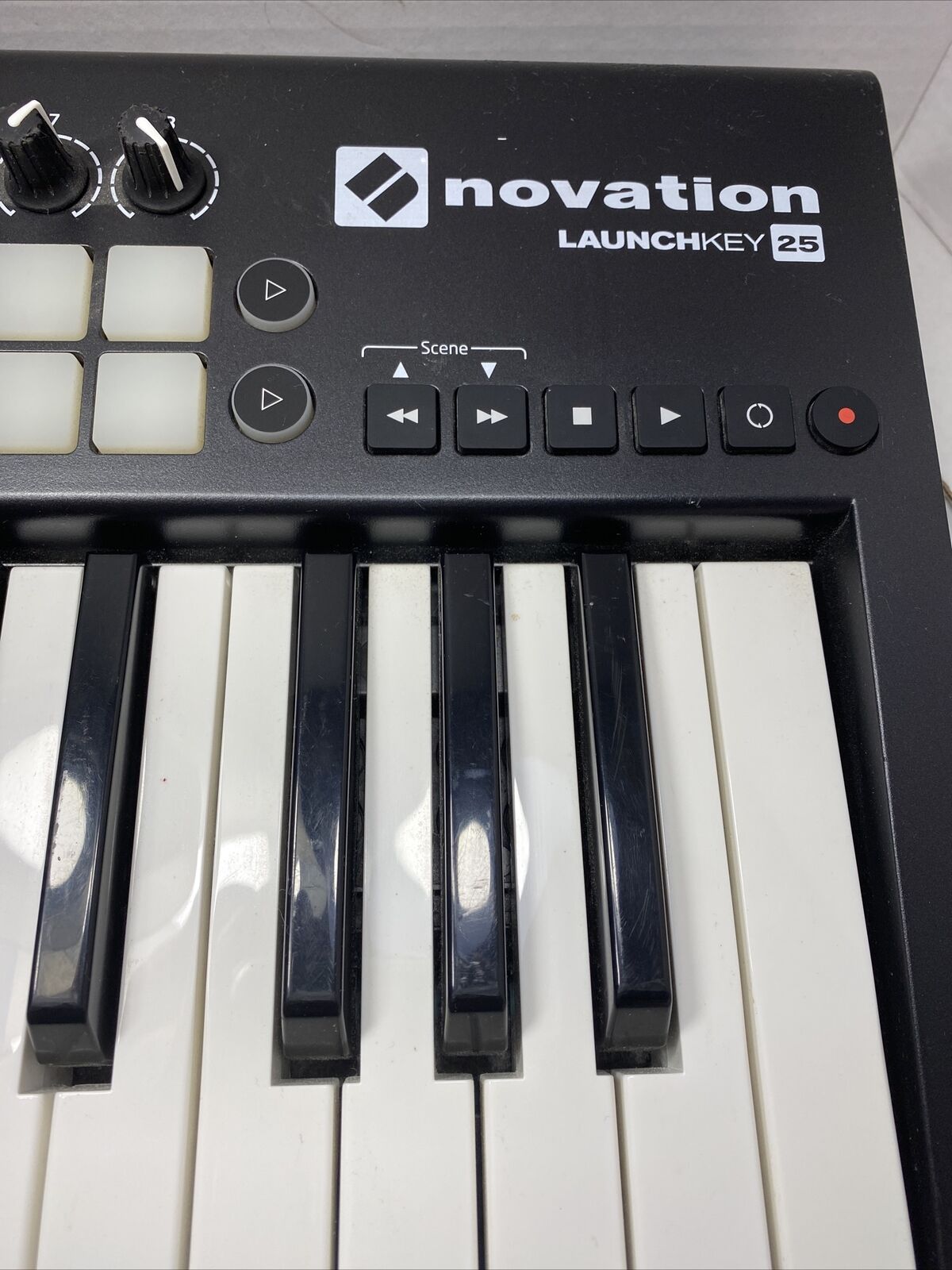 novation launchkey 25 mk2 - Fresh Stock Dated February 2026