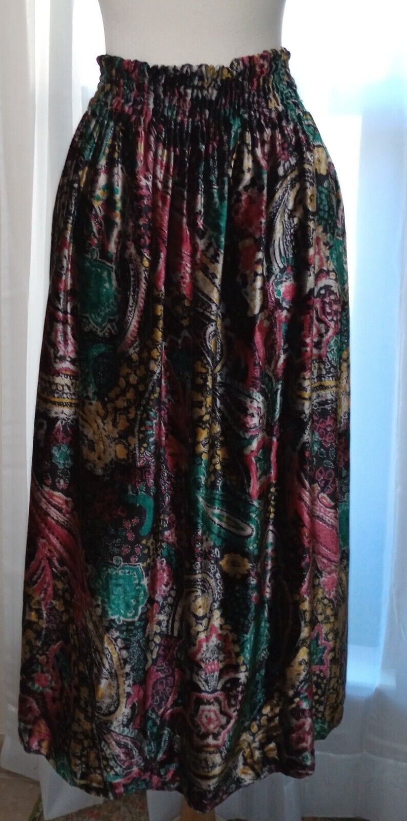 Vintage Simonia Black Multicolor Paisley Floral Rich Velvet Midi Skirt Size M - Fresh Stock Dated March 2026