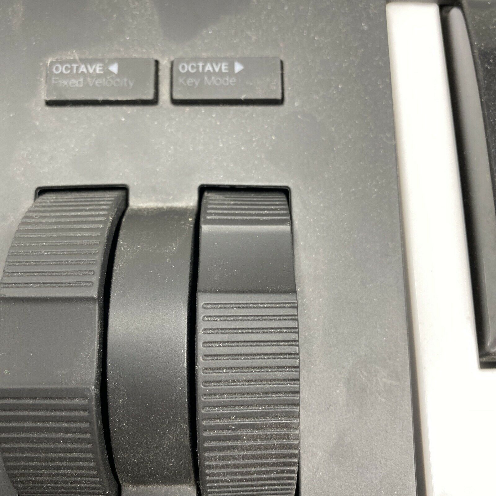 Native Instruments Komplete Kontrol A25 Keyboard *Preowned* w/license transfer - Fresh Stock Dated February 2026