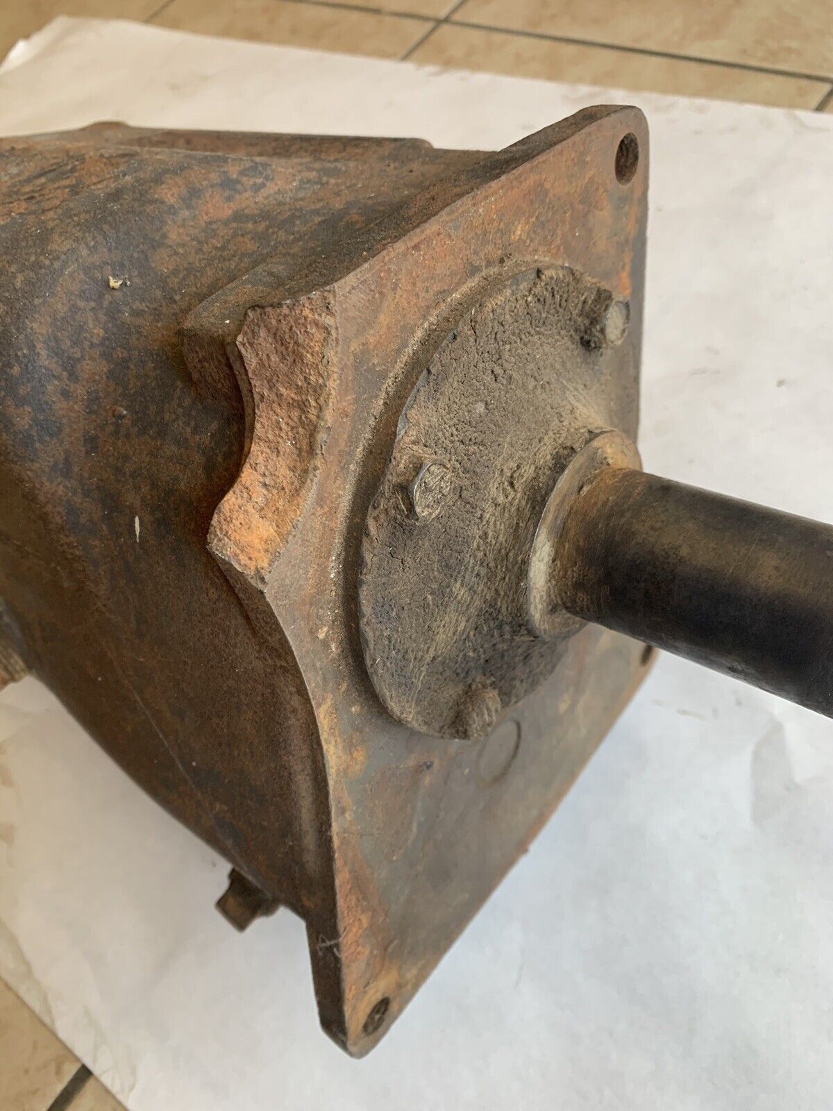 Ford Borg Warner T10 4 Speed Transmission Ford Galaxy Broken Ear Parts J17882 - Fresh Stock Dated February 2026