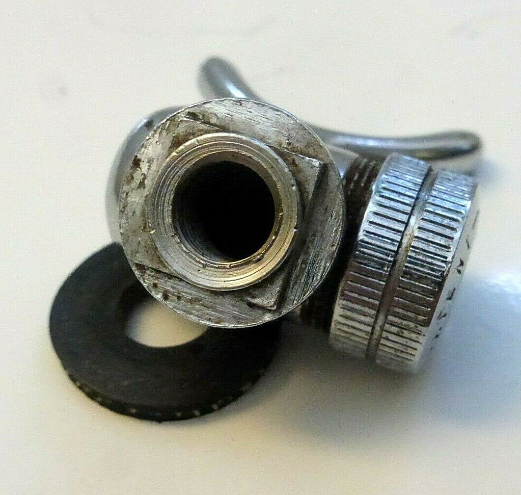 Vintage CAMPAGNOLO Chrome Pump Connector & Washer, 1030/2, Italian Silca, Square - Fresh Stock Dated December 2025