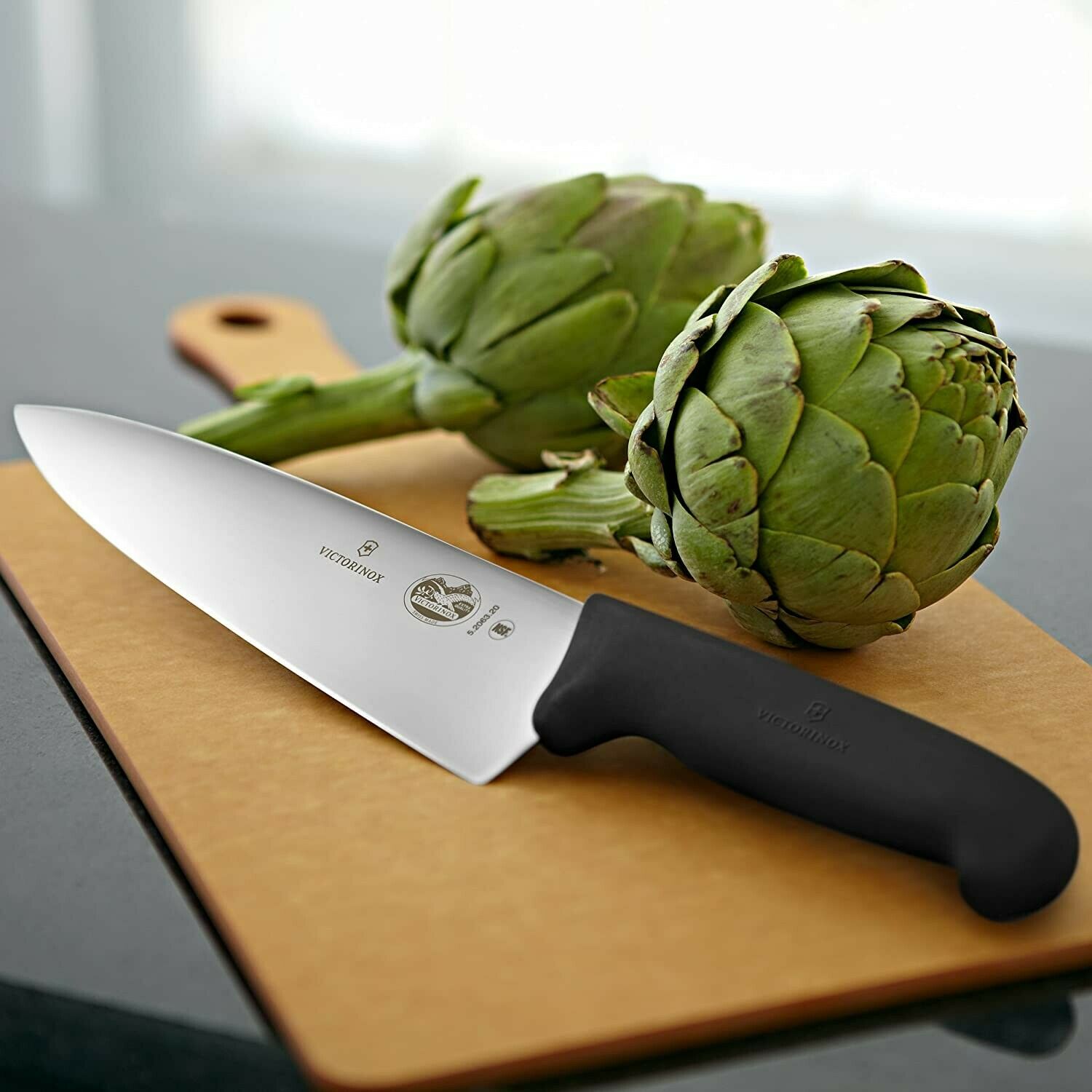 Victorinox Fibrox Pro Chef's Knife, 8-Inch... Shipping Free USA - Fresh Stock Dated December 2025