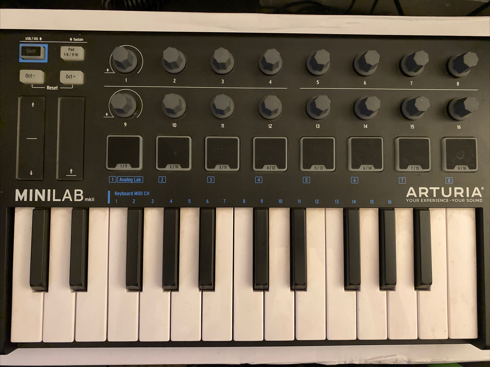 Arturia 230501 MiniLab MKII 25 Slim Keyboard Controller [SEE DESCRIPTION] - Fresh Stock Dated February 2026