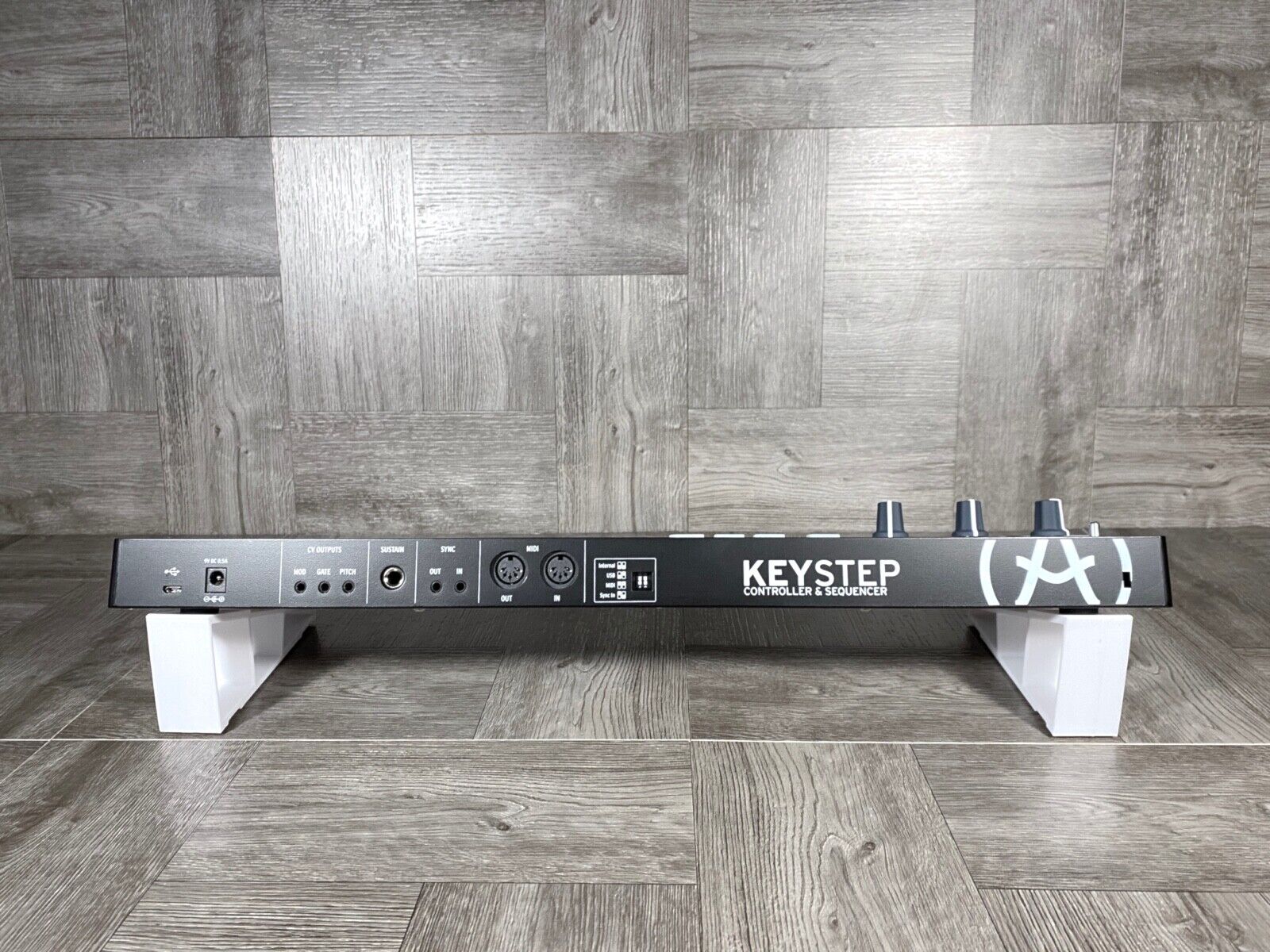 20º Angle Stand for Arturia Keystep 32 & 37 / Behringer SWING - Color WHITE -USA - Fresh Stock Dated February 2026