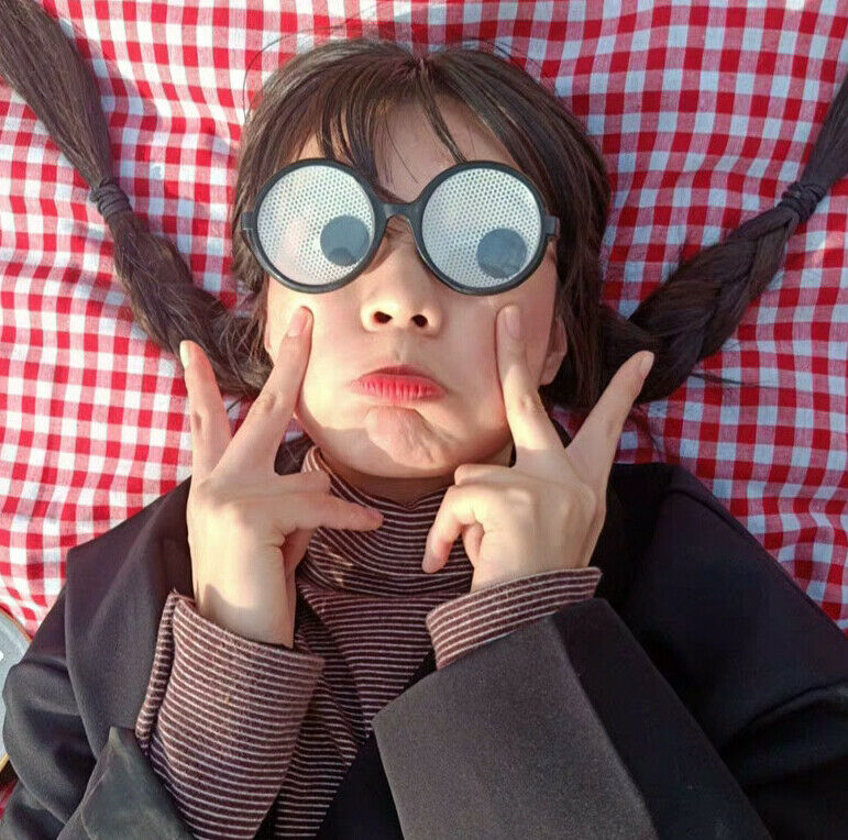 Plastic Will Turn The Eyeball Round Frame Party Glasses Novelty Toys For Games - Fresh Stock Dated December 2025