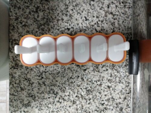 ZOKU  Freezer Ice Pop Mold Easy Release Makes 6 Popsicles - Fresh Stock Dated February 2026