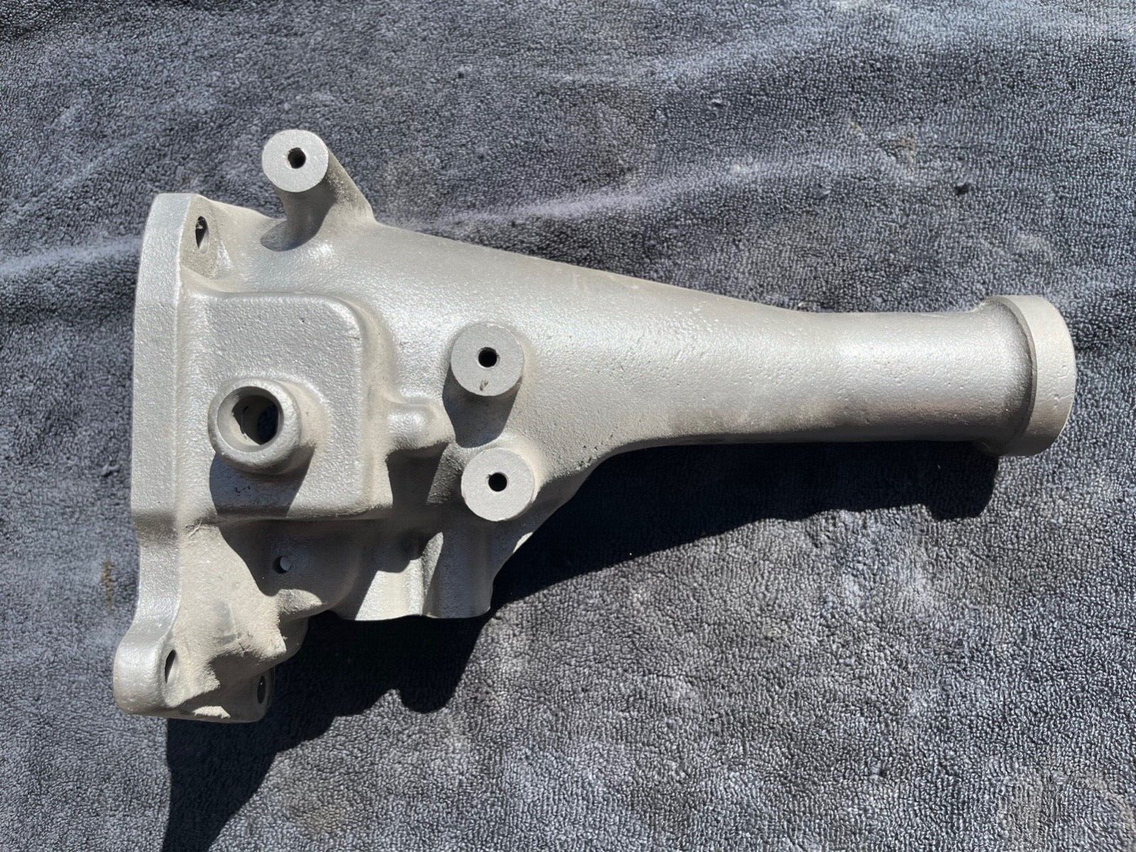 1963-1966 Ford Falcon Borg Warner T10 4 Speed Tailhousing T10H-7A Tailshaft - Fresh Stock Dated February 2026