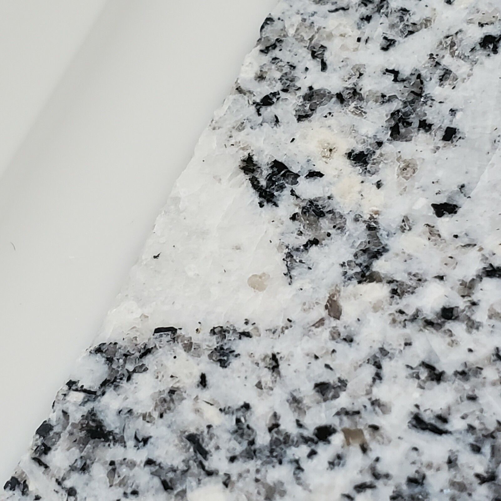 Micro Hot Plate Thermal insulating Stone ~ Keeps Food Hot ~ Handles Stay Cool - Fresh Stock Dated February 2026