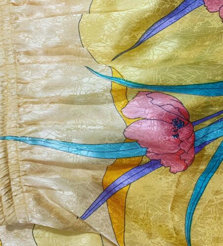 VINTAGE 1970’s PLUS SIZED 14 16 ASIAN STYLE YELLOW FLORAL MIDI SKIRT Pockets - Fresh Stock Dated December 2025