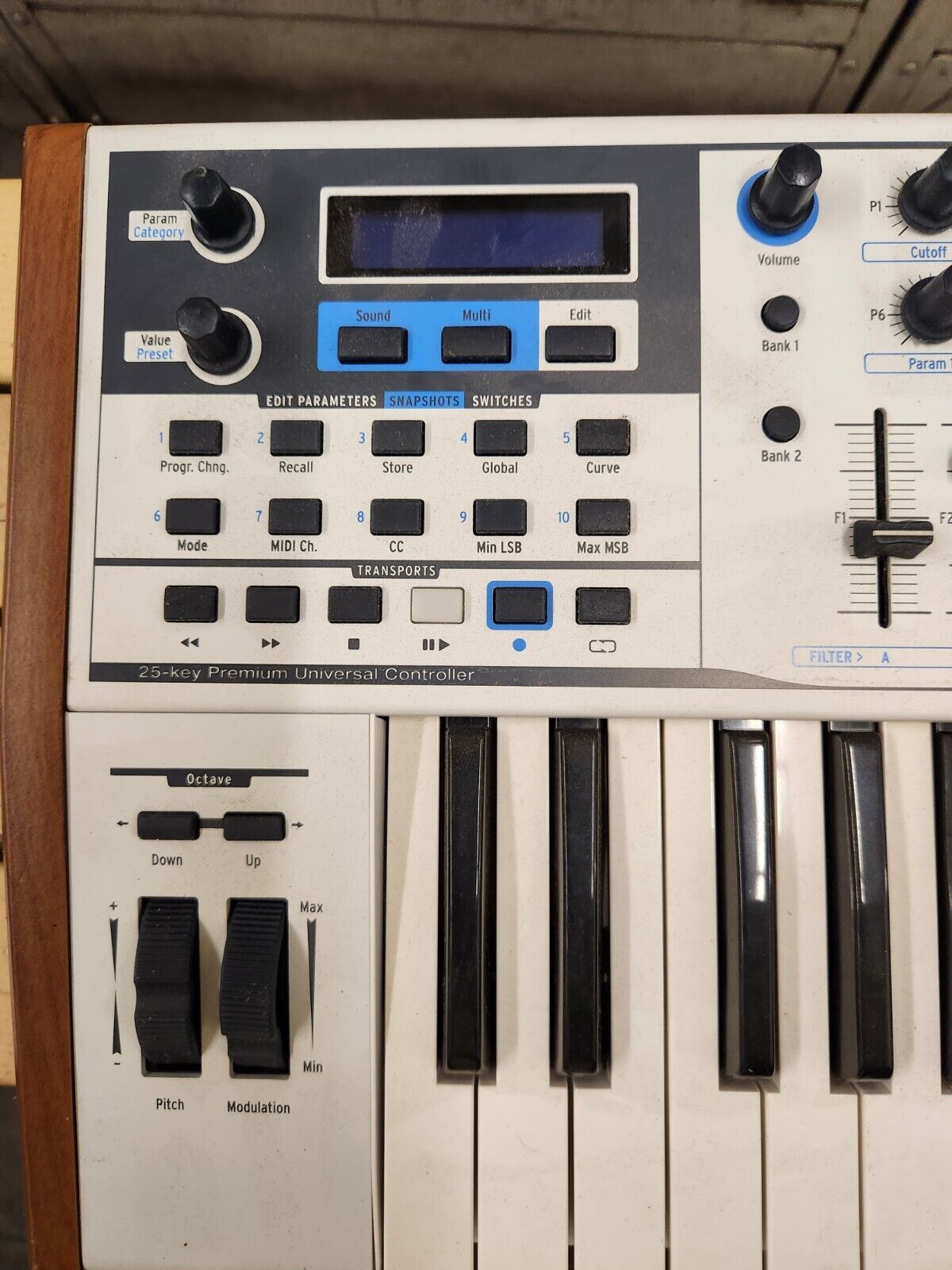 arturia keylab 25 - Fresh Stock Dated February 2026