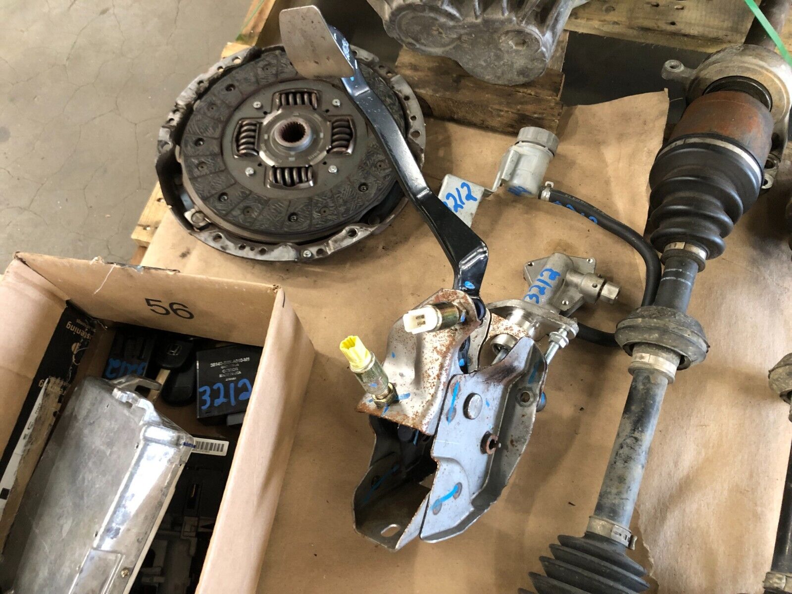 07-08 HONDA ELEMENT MANUAL TRANSMISSION ECU AND AXLES KIT SWAP TRANSMISS LOT3212 - Fresh Stock Dated February 2026