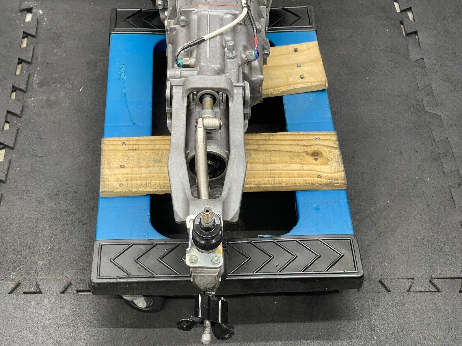 2018 SCIONS FRS GT86 6 SPEED MANUAL TRANSMISSION ASSEMBLY 17K MILES OEM - Fresh Stock Dated February 2026