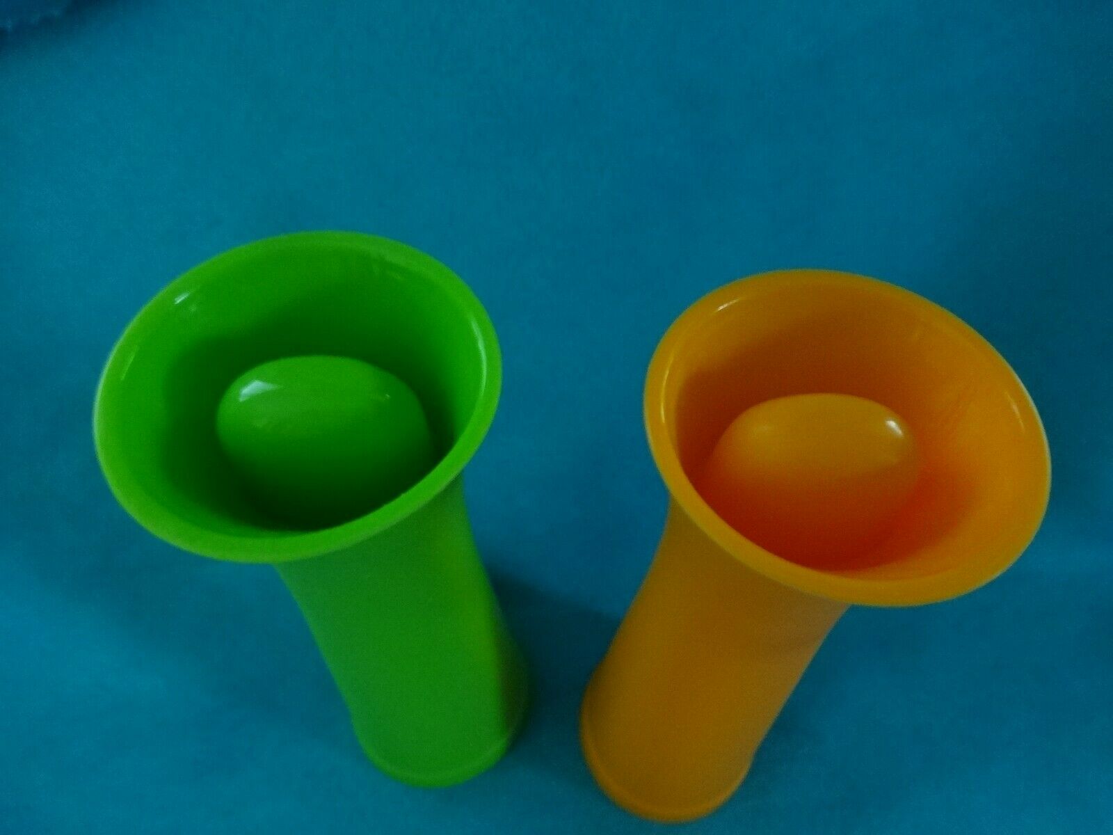 2-Zing 93219 Silicone Ice Freezer Pop Mold Dishwasher Safe stand/push up - Fresh Stock Dated February 2026