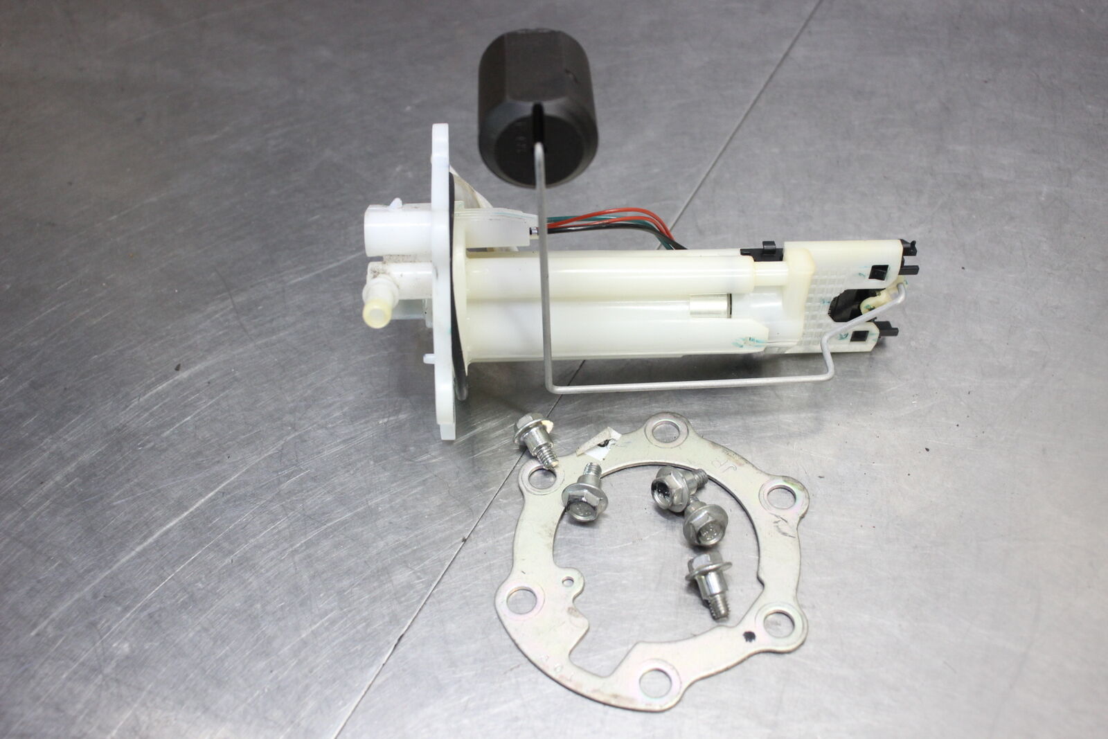 18-20 KTM 390 DUKE Fuel Pump  TESTED - Fresh Stock Dated February 2026