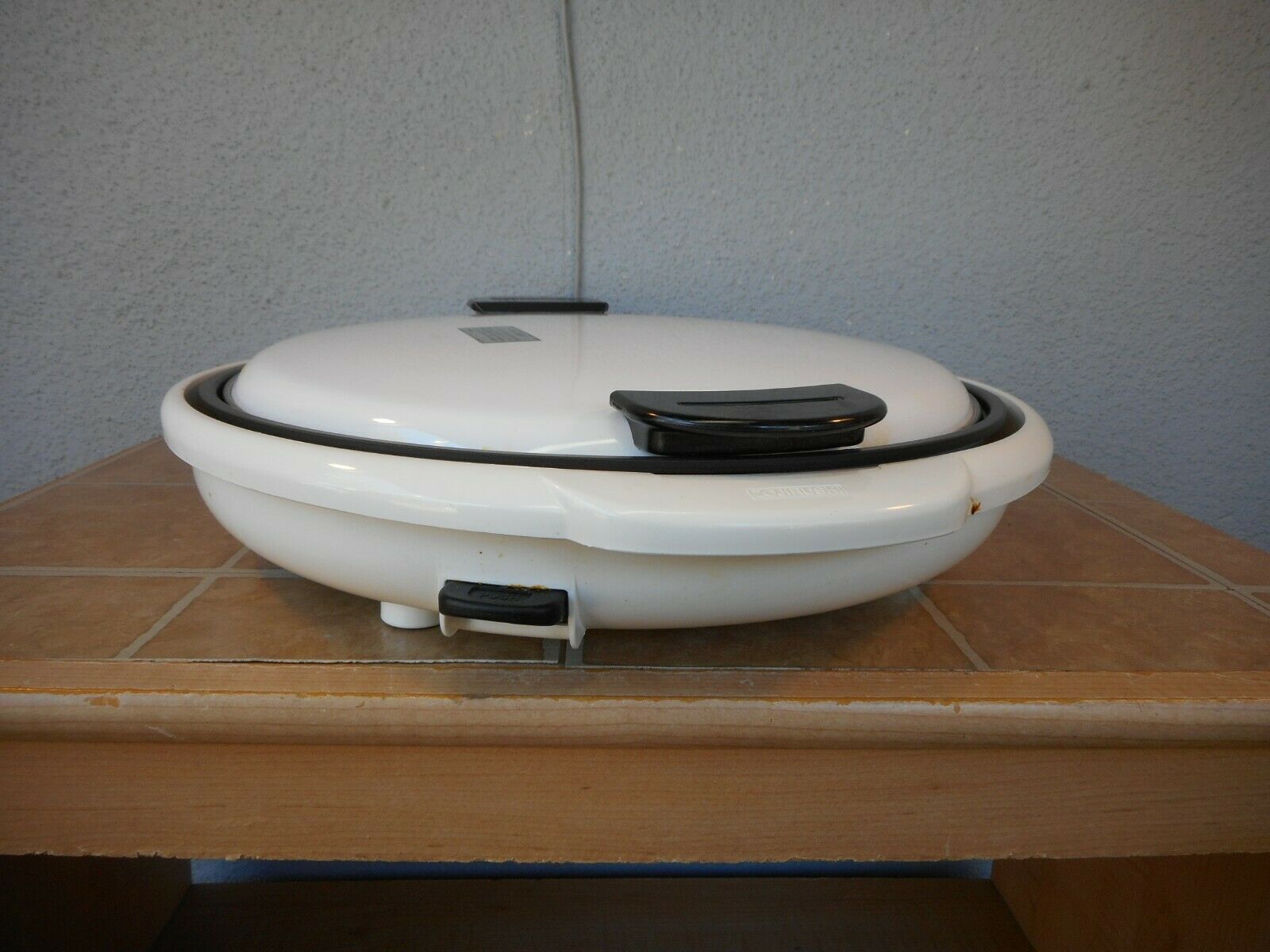 Zojirushi Large Gourmet Cooker Hot Sizzler EHMC-12 Made in Japan Box - Fresh Stock Dated December 2025