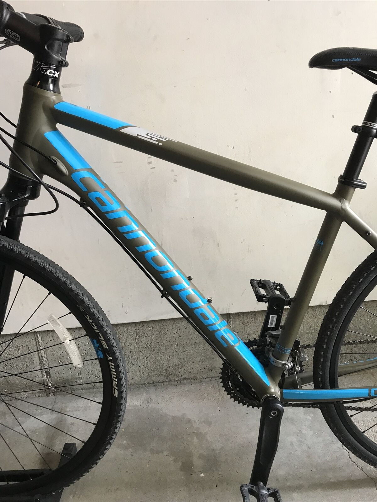 2016 Cannondale Quick CX2 700c Size Medium - Fresh Stock Dated February 2026