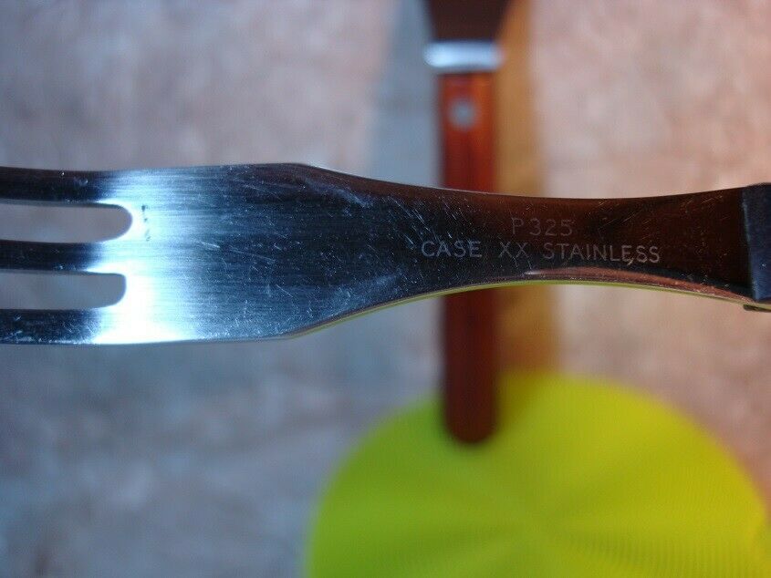 Case XX turner / spatula P227- 4 and fork P325 Great shape. NR .00 shipping - Fresh Stock Dated December 2025