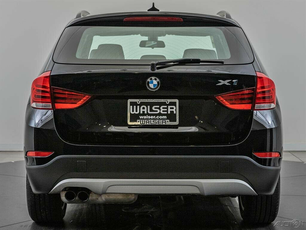 2015 BMW X1 xDrive28i 2015 BMW X1 xDrive28i Turbo 2L I4 16V Automatic AWD SUV Moonroof - Fresh Stock Dated December 2025