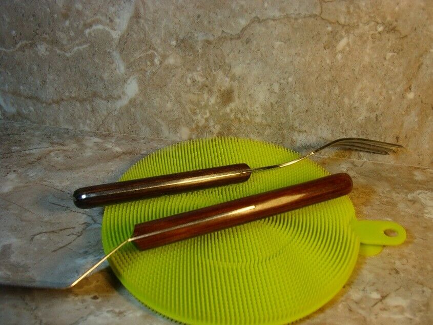 Case XX turner / spatula P227- 4 and fork P325 Great shape. NR .00 shipping - Fresh Stock Dated December 2025