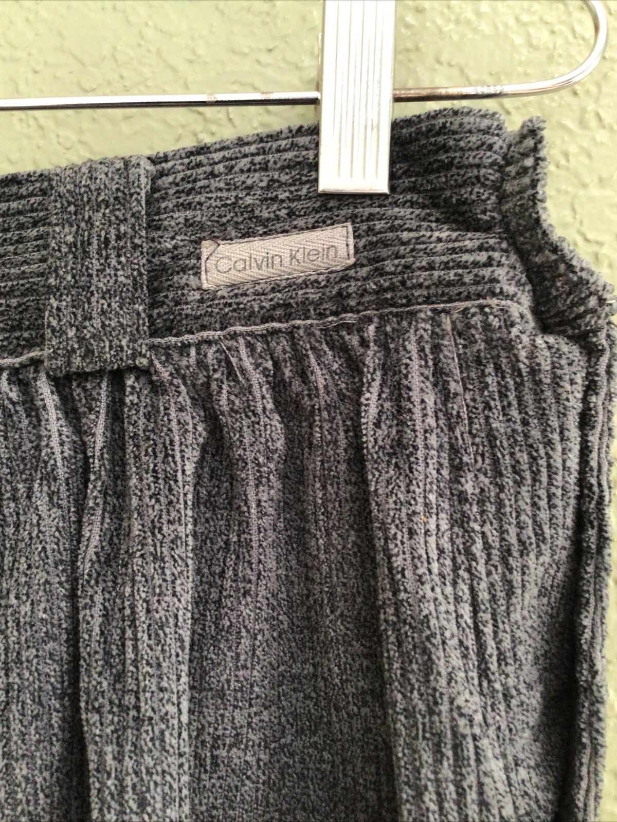 Vintage Calvin Klein GRAY Elephant Cord Corduroy POCKETS Skirt Size 12 - Fresh Stock Dated March 2026