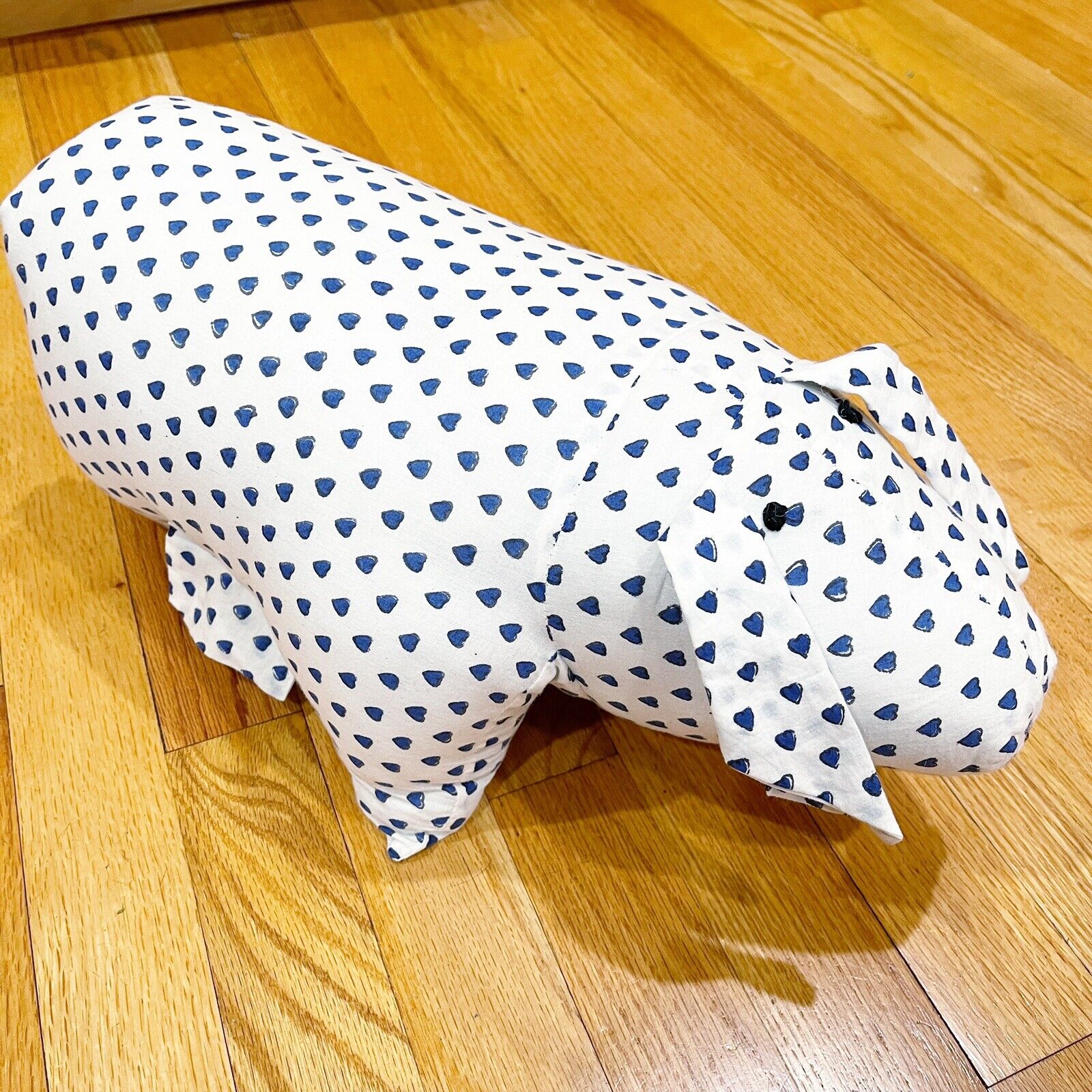 Roberta Roller Rabbit Kids Foldable Pig Pillow Blue Hearts Excellent Condition - Fresh Stock Dated February 2026