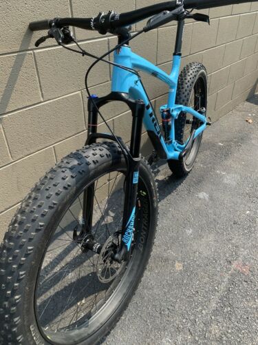 Trek Farley EX 8 21.5”/XL - Fresh Stock Dated February 2026