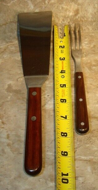 Case XX turner / spatula P227- 4 and fork P325 Great shape. NR .00 shipping - Fresh Stock Dated December 2025