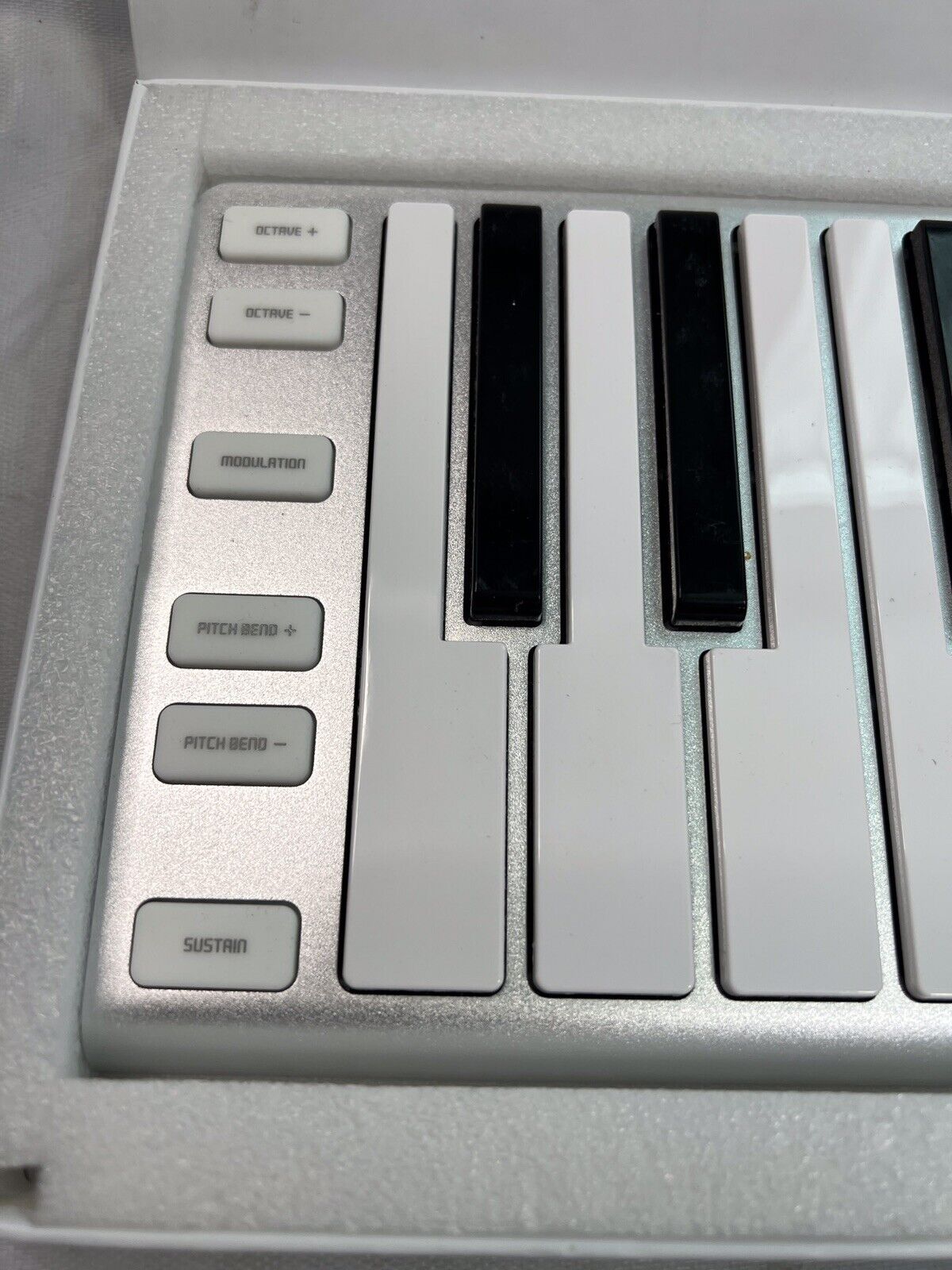 CME Xkey Air 25-Key Mobile Keyboard Bluetooth MIDI Controller Silver OPEN BOX - Fresh Stock Dated February 2026