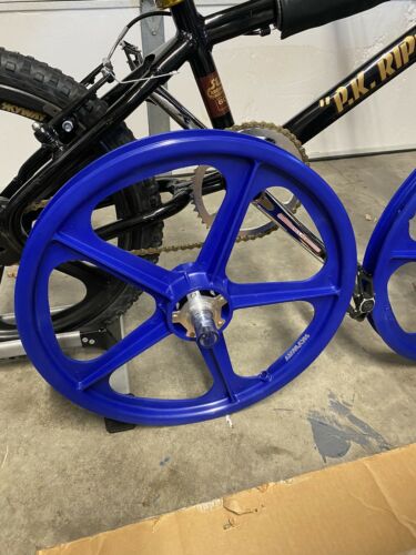 Bmx pk ripper Perry Kramer And 2007 Ball Barnished Pk Ripper Looptail 30th Rare - Fresh Stock Dated December 2025