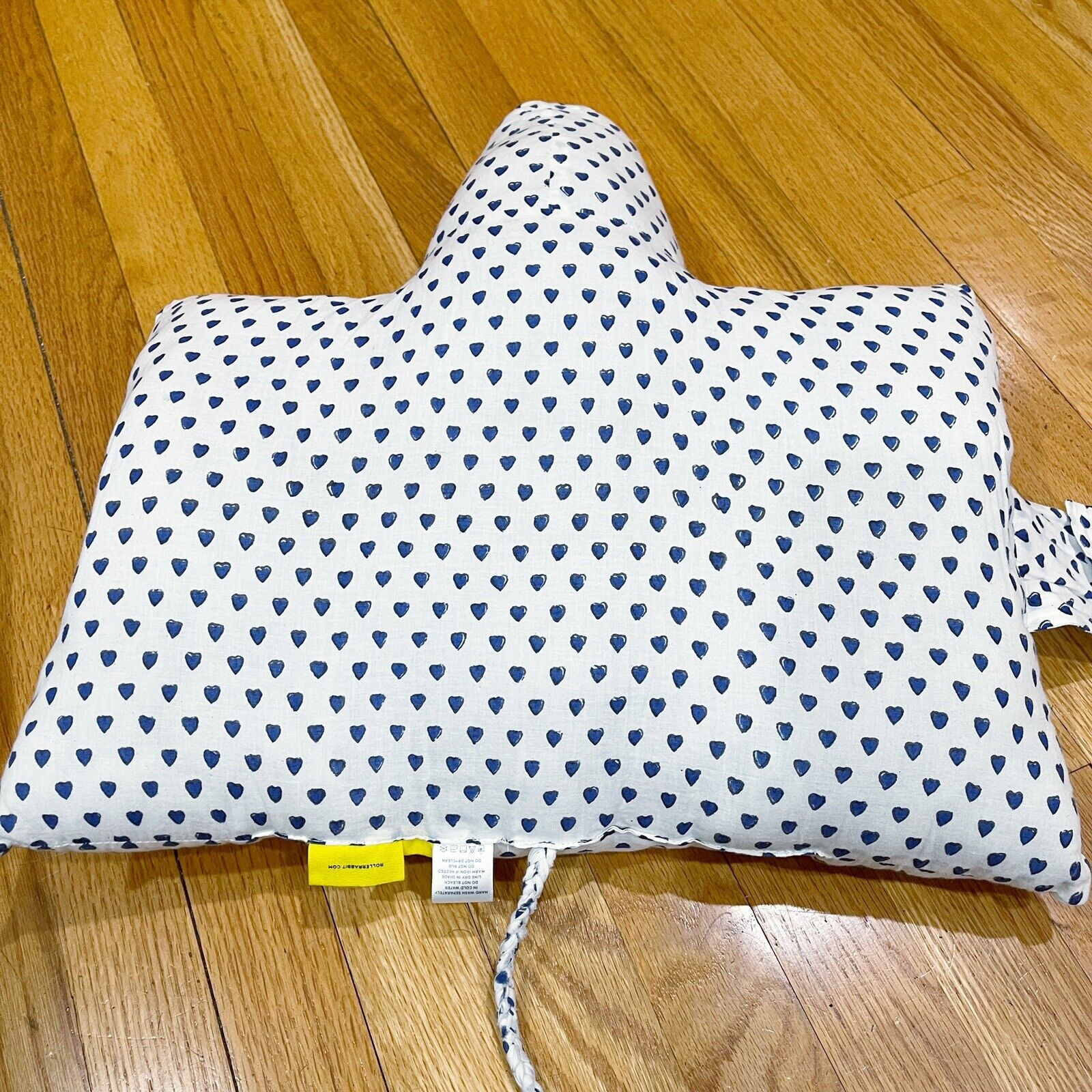 Roberta Roller Rabbit Kids Foldable Pig Pillow Blue Hearts Excellent Condition - Fresh Stock Dated February 2026