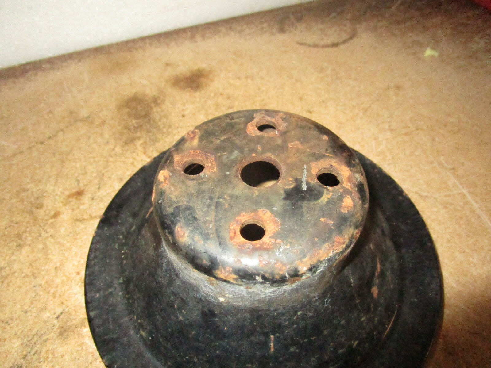 GM 3927797 AF Single Groove AF Water Pump Pulley for 69-70 Chevy Mercruiser - Fresh Stock Dated February 2026