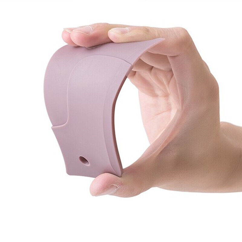 1pc Scraper Cute Cartoon Penguin Shaped Soft Multifunction Squeegee Oil Pla-q- - Fresh Stock Dated February 2026