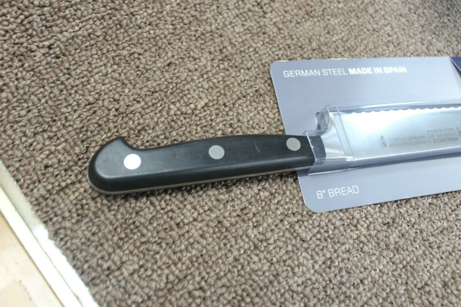ZWILLING J A HENCKELS 17046-201  BREAD KNIFE-GERMAN STEEL-FREE SHIP IN THE USA - Fresh Stock Dated January 2026