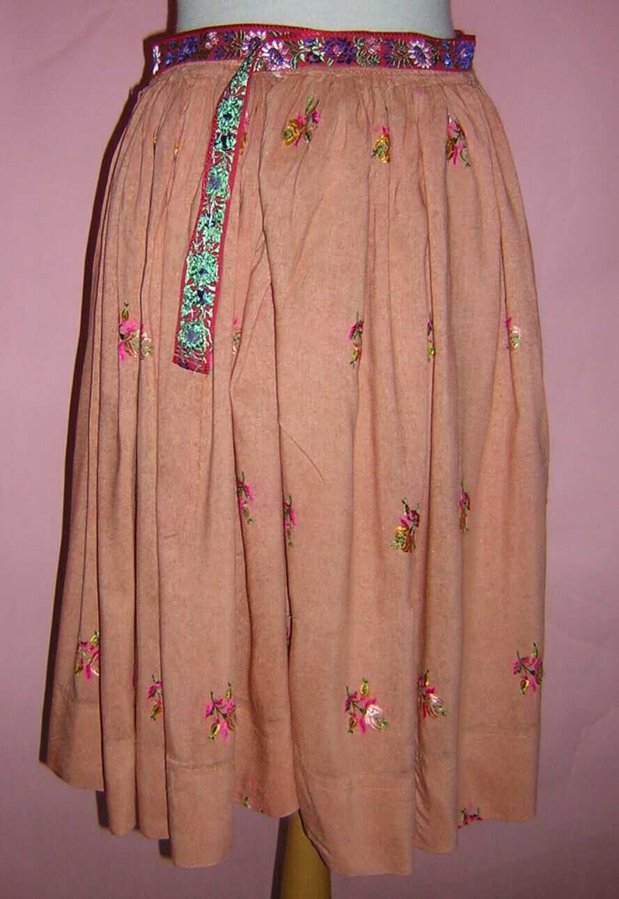 VINTAGE ANTIQUE CZECH WOMENS GIRLS PEASANT FOLK COSTUME KROJ SKIRT MORAVIAN - Fresh Stock Dated March 2026