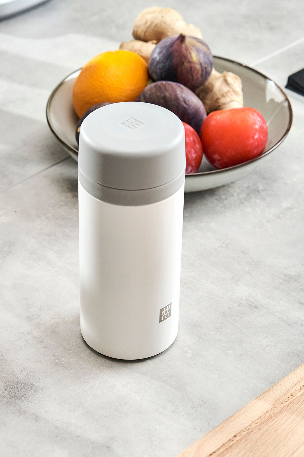 ZWILLING Thermo 14.2 oz Tea & Fruit Infuser Bottle - Fresh Stock Dated December 2025