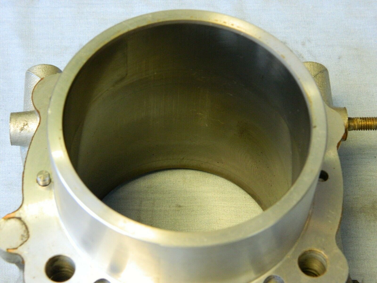 Ducati 748 Front and Rear Cylinders with Pistons - Fresh Stock Dated February 2026