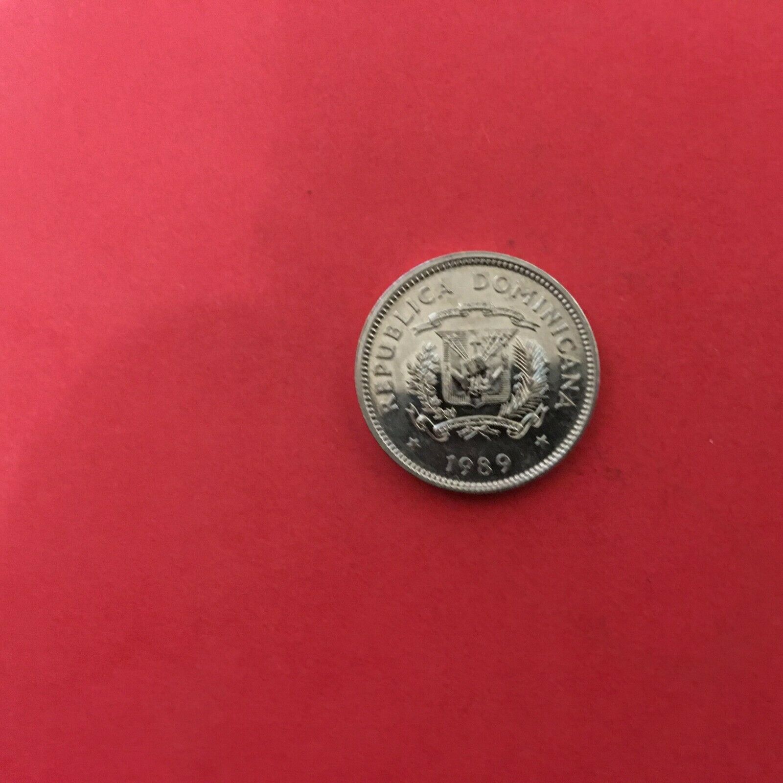 DOMINICAN REPUBLIC  5 CENTAVOS 1989   KM 69  XF-AU. - Fresh Stock Dated December 2025