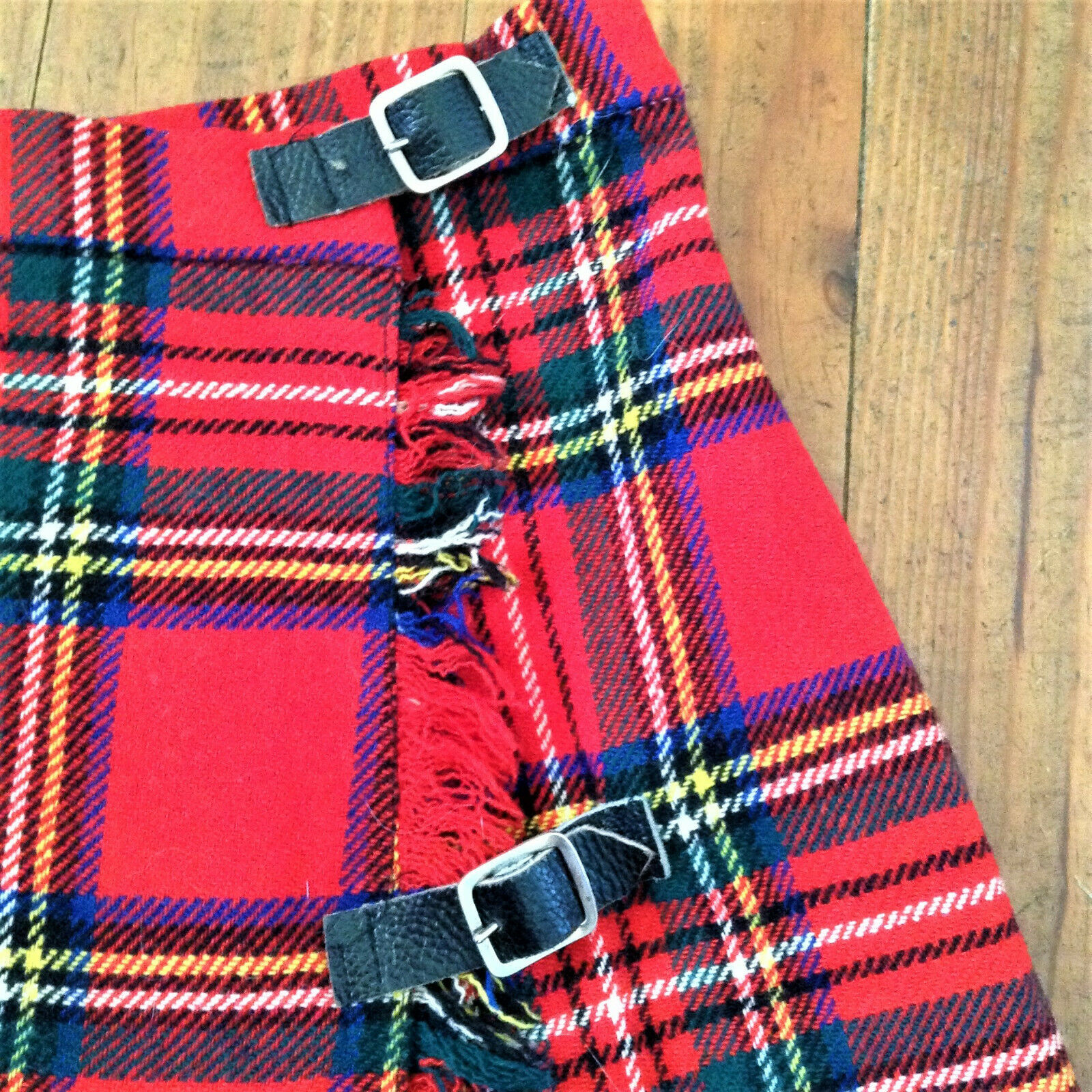 LAIRD PORTCH WOMEN SCOTTISH FULL KILT SKIRT - RED TARTAN PLAID - PURE WOOL - M/L - Fresh Stock Dated February 2026