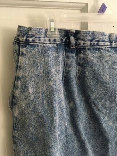 1980's VINTAGE Acid Wash High Waist Bow Back Denim Skirt Stefano Sportswear 24W - Fresh Stock Dated February 2026