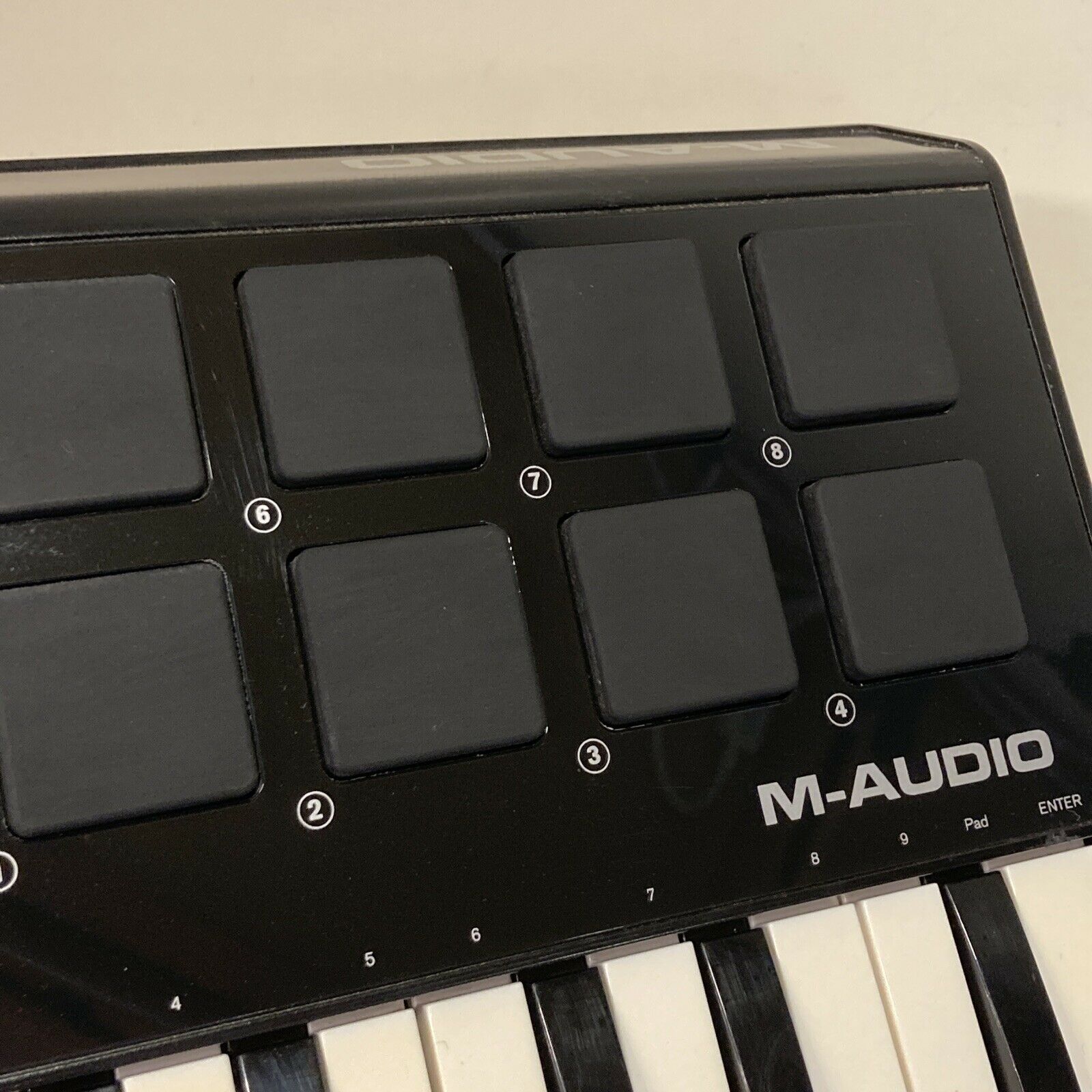 M-Audio Axiom Air Mini 32 32-key Premium Keyboard & Pad Controller - Fresh Stock Dated February 2026