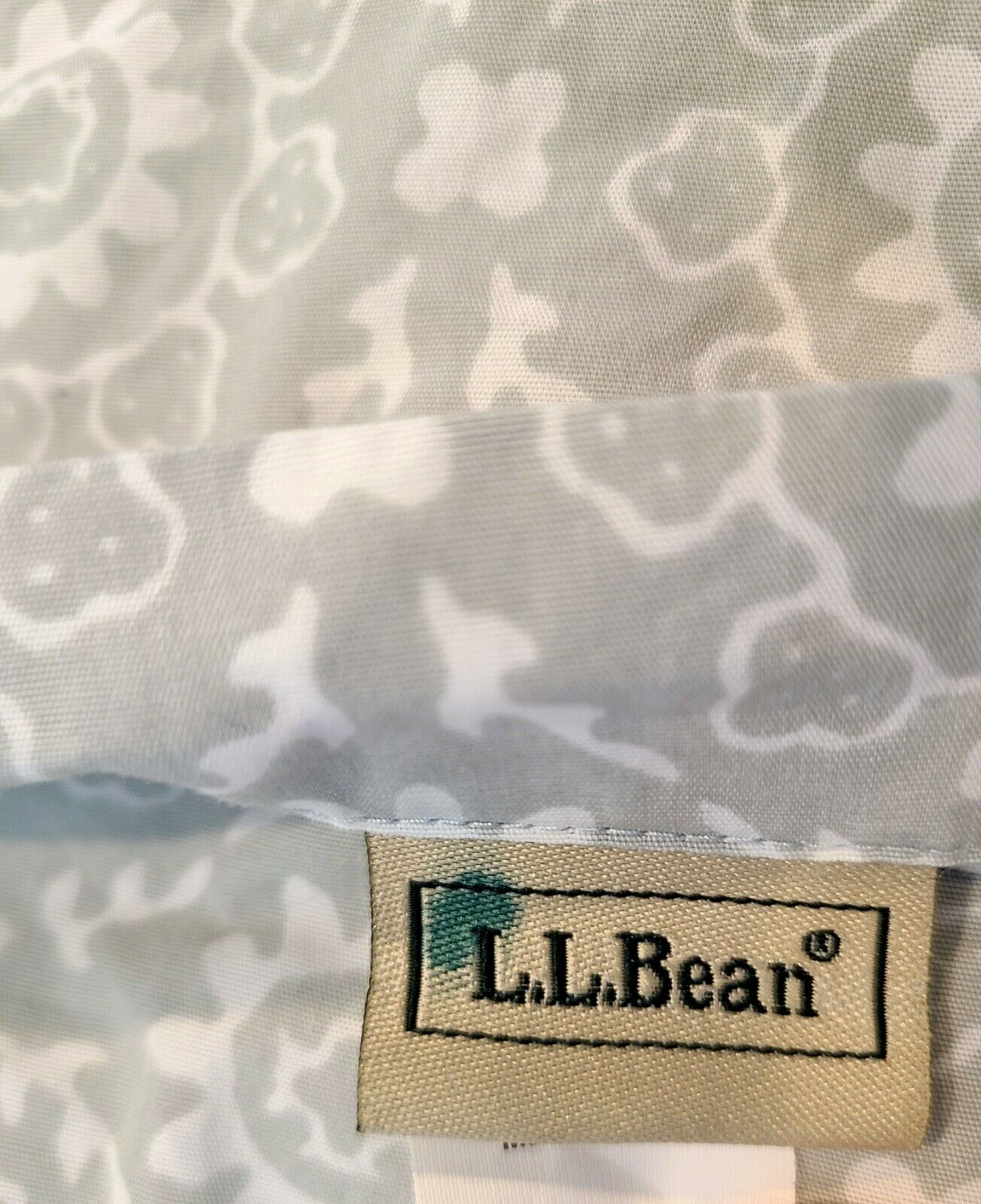 LL Bean Standard Pillow Sham. Folk Art Floral 20x26. 1 Sham - Fresh Stock Dated January 2026