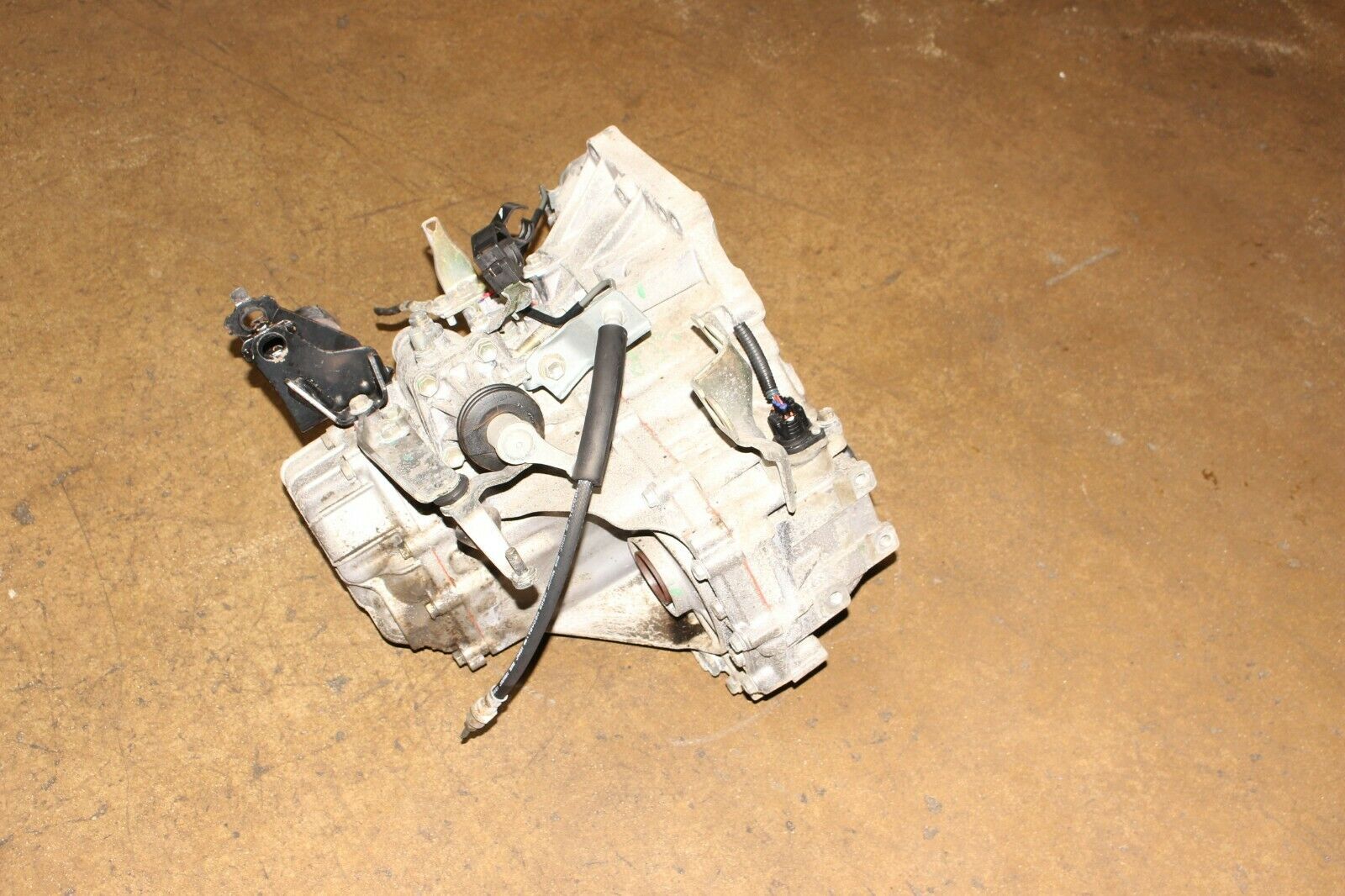 2003-2008 TOYOTA MATRIX COROLLA VIBE 5 SPEED MANUAL TRANSMISSION JDM 1ZZ-FE 1.8L - Fresh Stock Dated December 2025